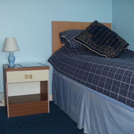 The Windsor Otel Haverfordwest Dış mekan fotoğraf